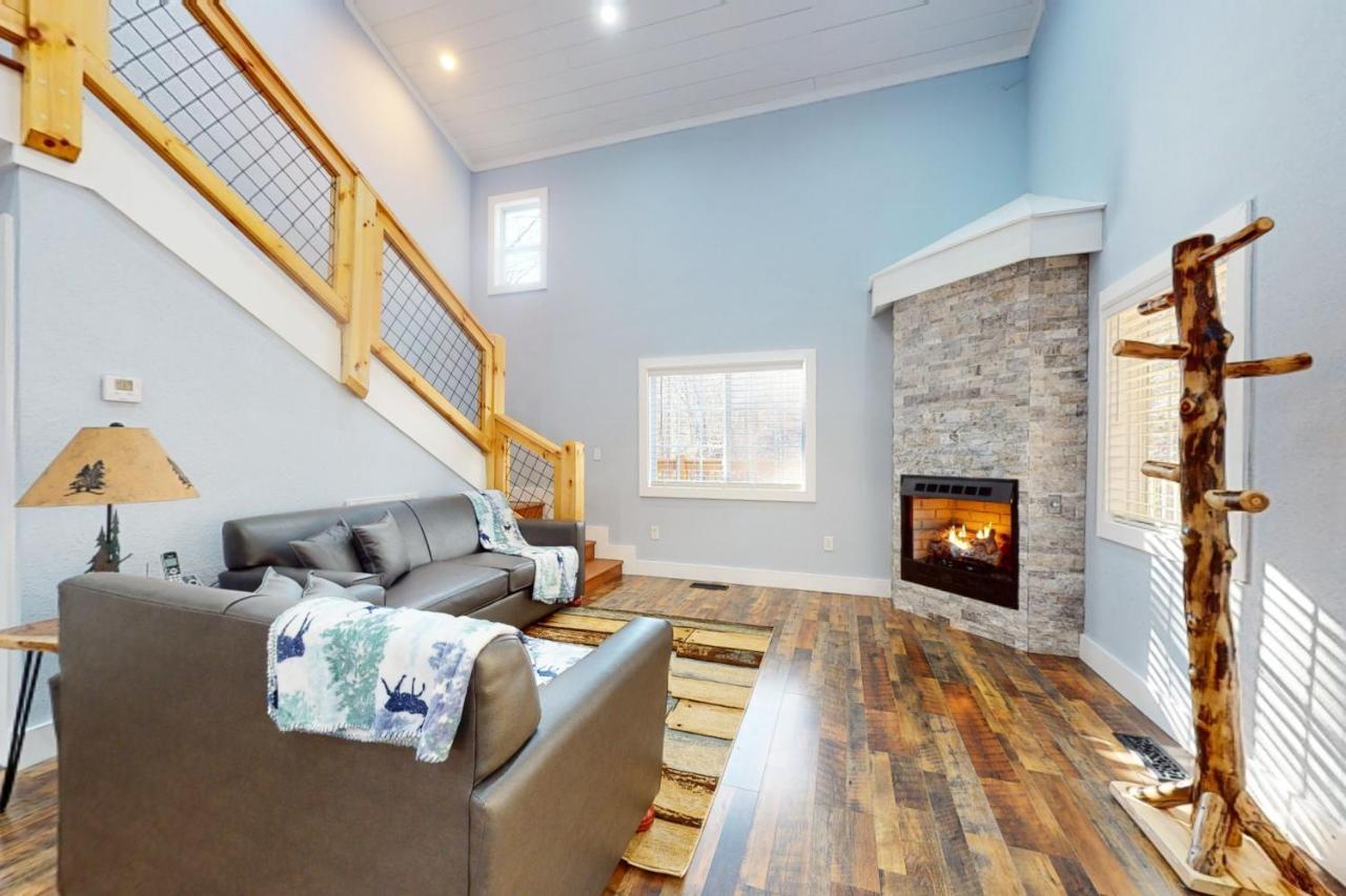 Serenity Cabin Pigeon Forge Εξωτερικό φωτογραφία